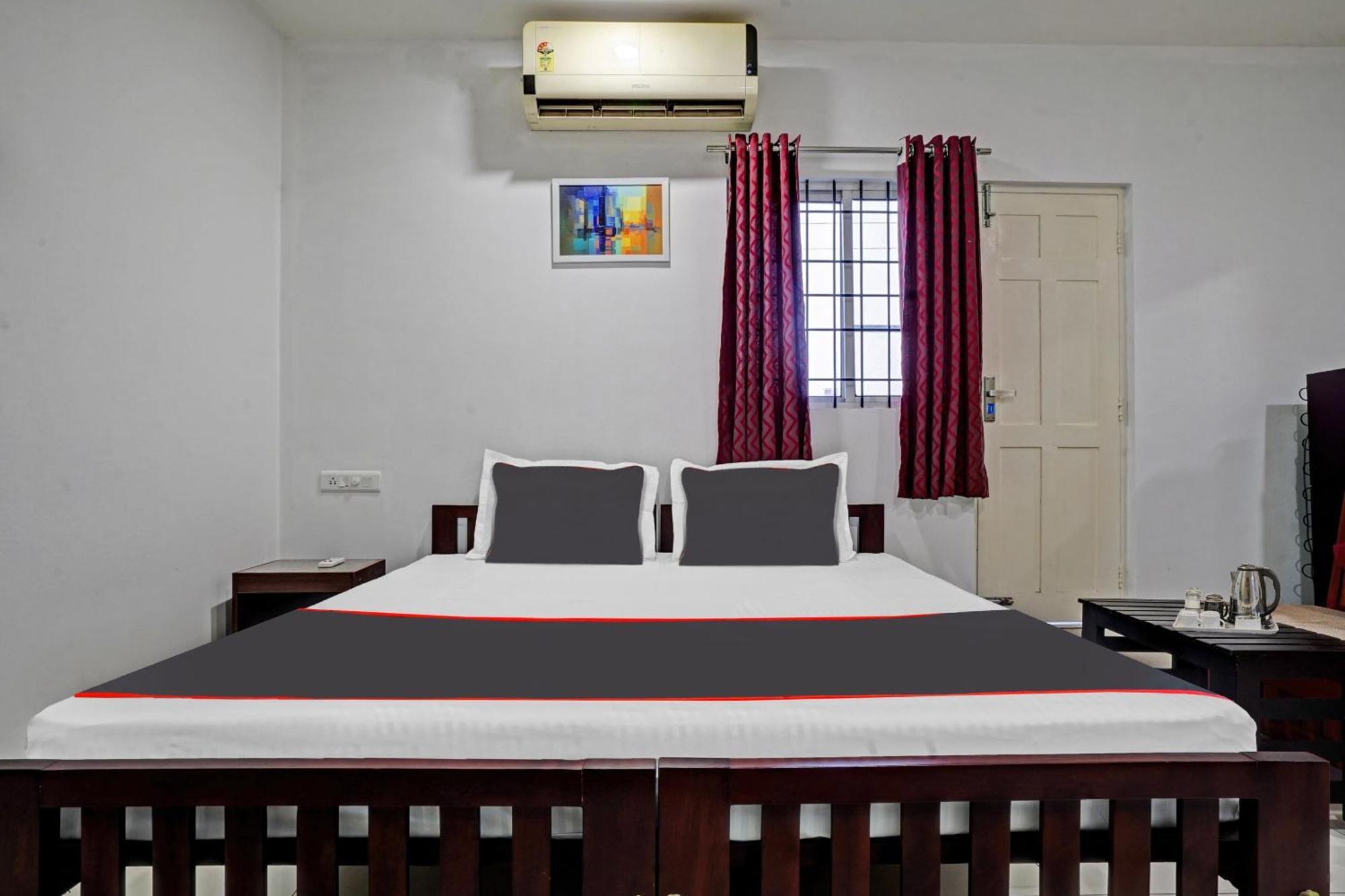 Collection O White House Pearl Otel Kochi Dış mekan fotoğraf