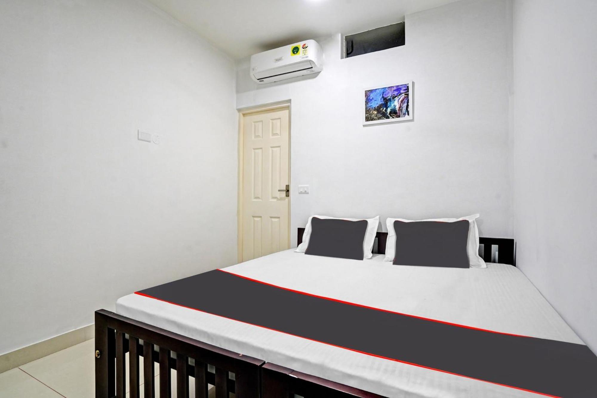 Collection O White House Pearl Otel Kochi Dış mekan fotoğraf