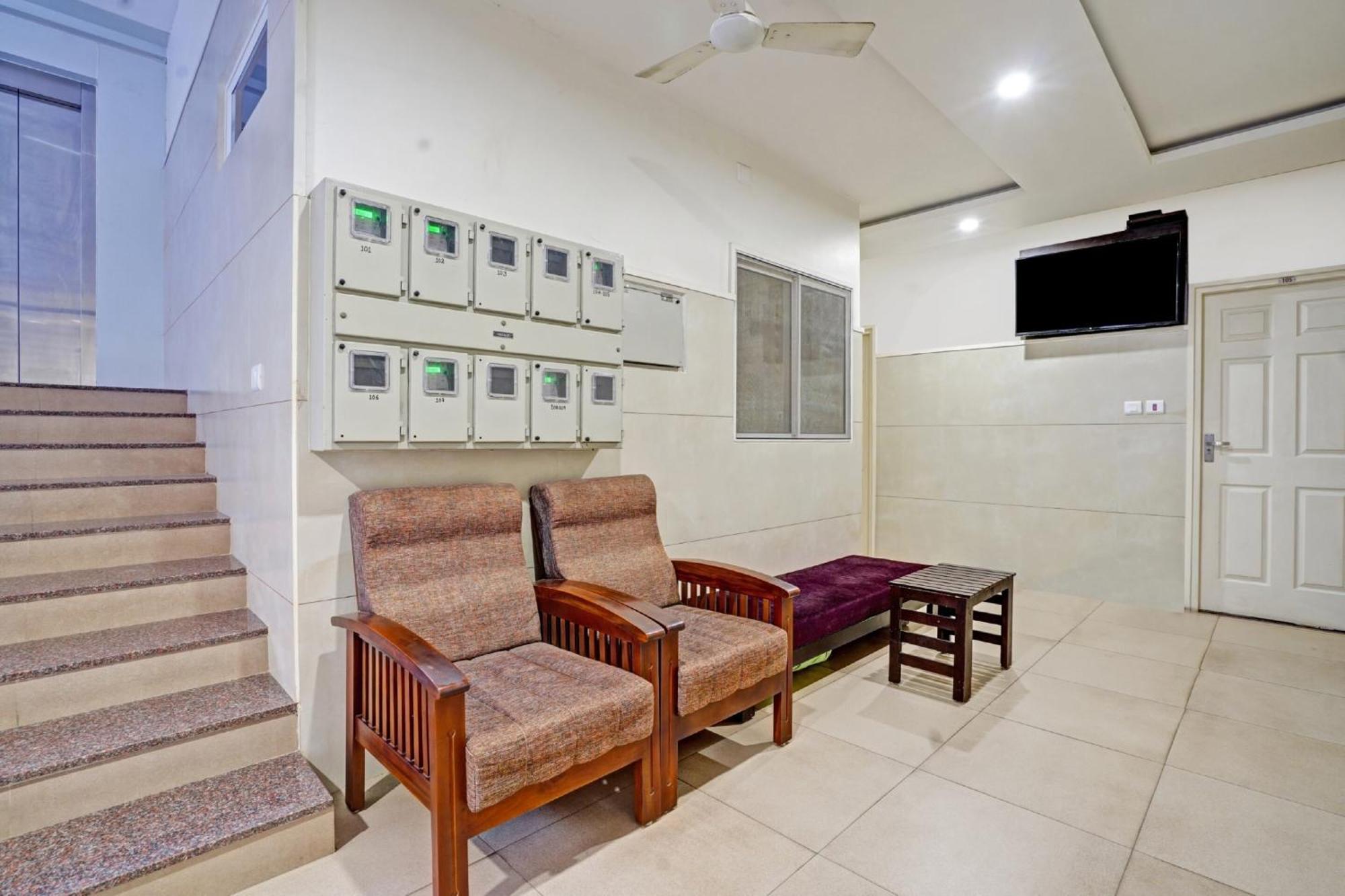 Collection O White House Pearl Otel Kochi Dış mekan fotoğraf