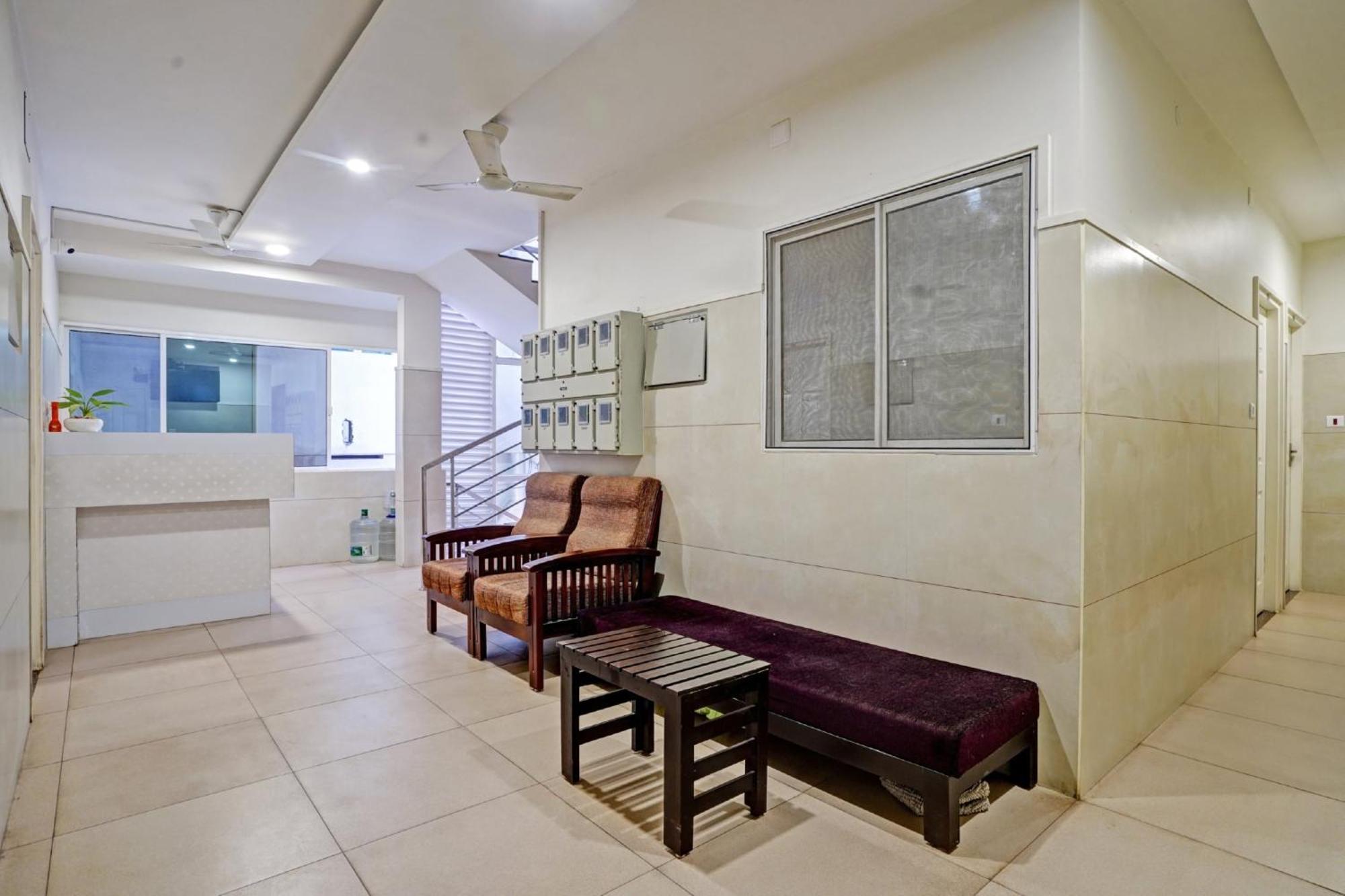 Collection O White House Pearl Otel Kochi Dış mekan fotoğraf